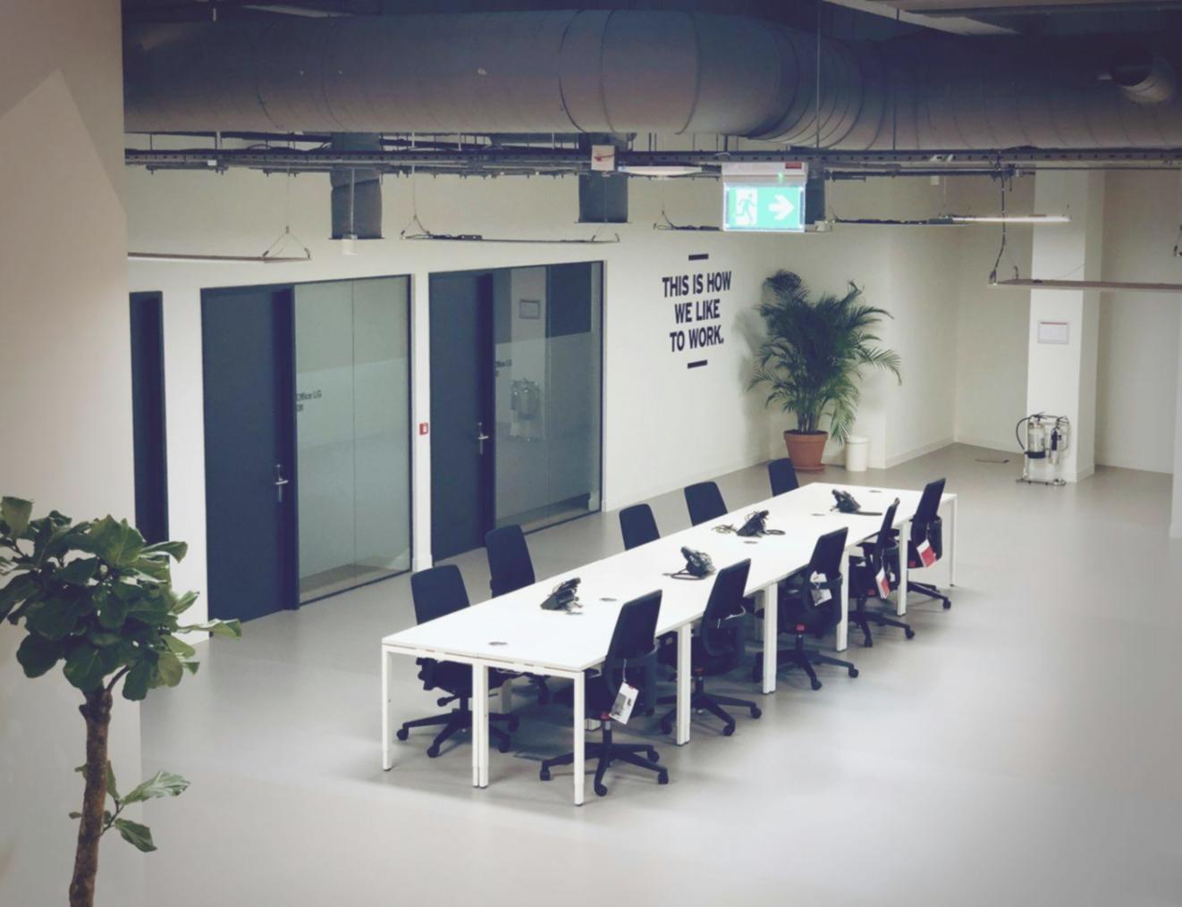 Espace de travail collaboratif où nous aidons nos clients à gérer leur budget